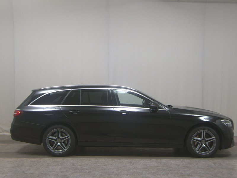 Mercedes-Benz E 300 e karavan automatik AMG Line • panorama • ACC