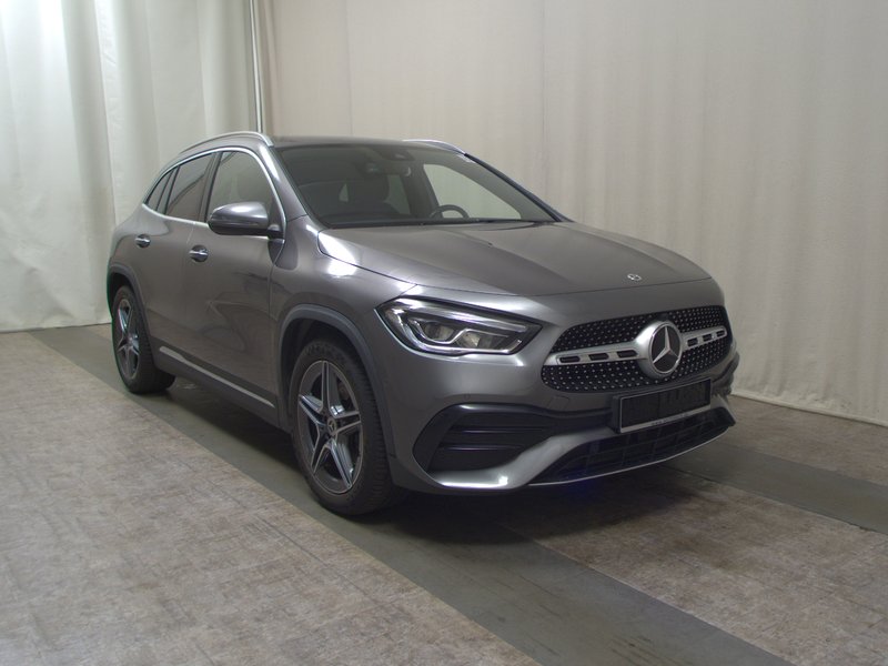 Mercedes-Benz GLA 200 automatik AMG Line • AHK • LED — 3