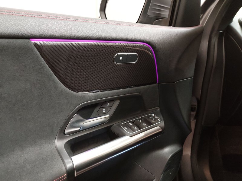 Mercedes-Benz GLA 200 automatik AMG Line • AHK • LED — 5