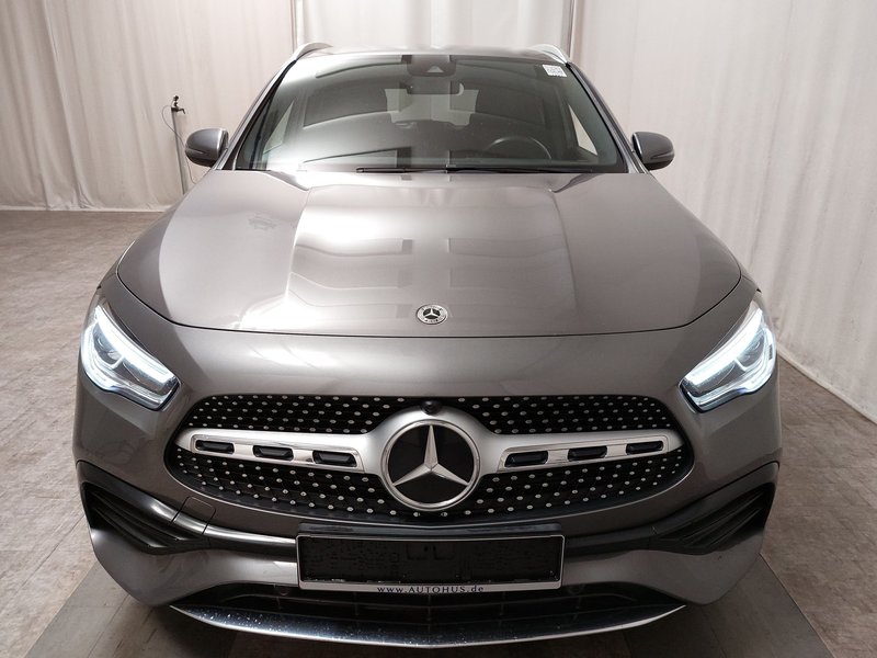 Mercedes-Benz GLA 200 automatik AMG Line • AHK • LED — 9