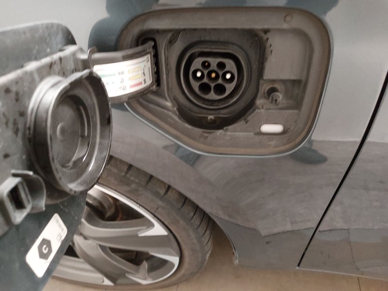 CUPRA Leon Sportstourer 1.4 e-Hybrid automatik • ACC • digitalni instrumenti — 17