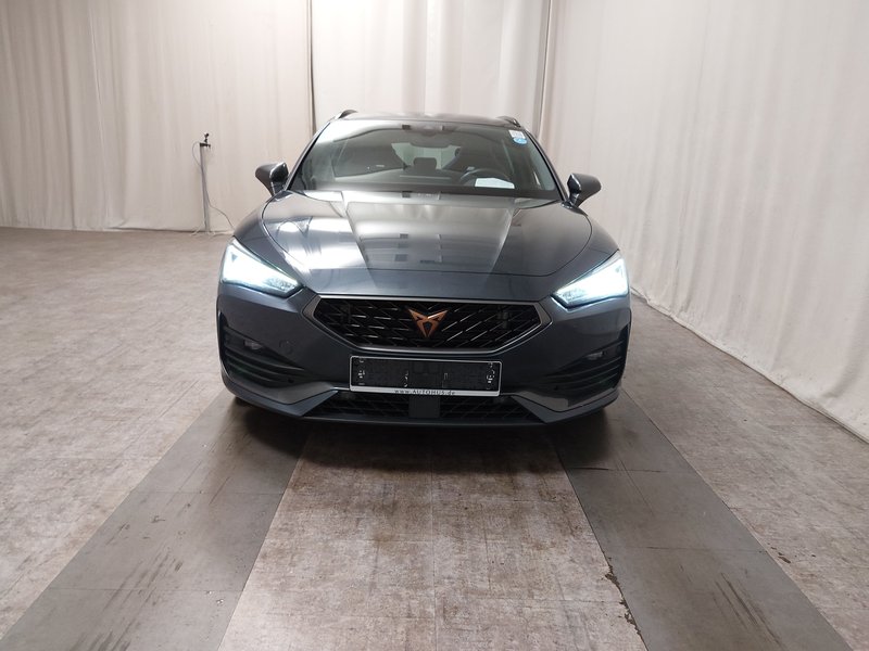 CUPRA Leon Sportstourer 1.4 e-Hybrid automatik • ACC • digitalni instrumenti — 9