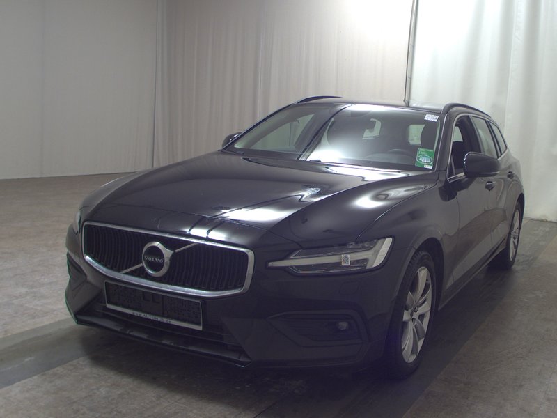 Volvo V60 B4 D automatik Momentum Pro • AHK • električna peta vrata — 2