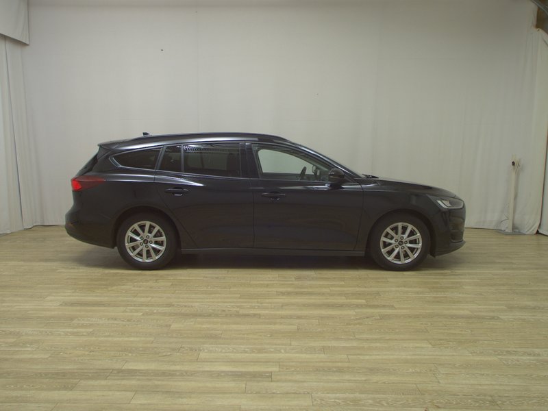 Ford Focus Turnier 1.5 EcoBlue automatik Cool&Connect • bežično punjenje • LED