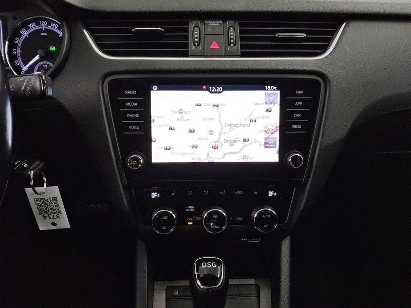 Škoda Octavia Combi 2.0 TDI Clever automatik • ACC • LED — 7