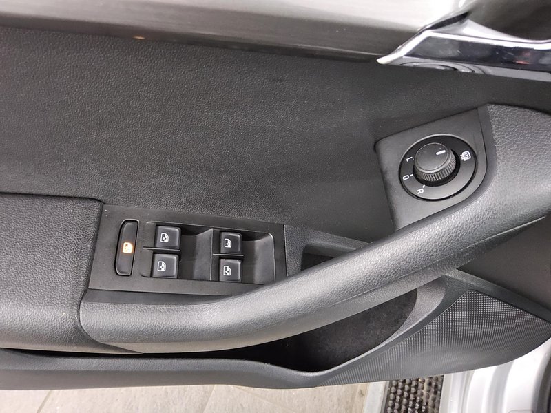 Škoda Octavia Combi 2.0 TDI Clever automatik • ACC • LED — 9