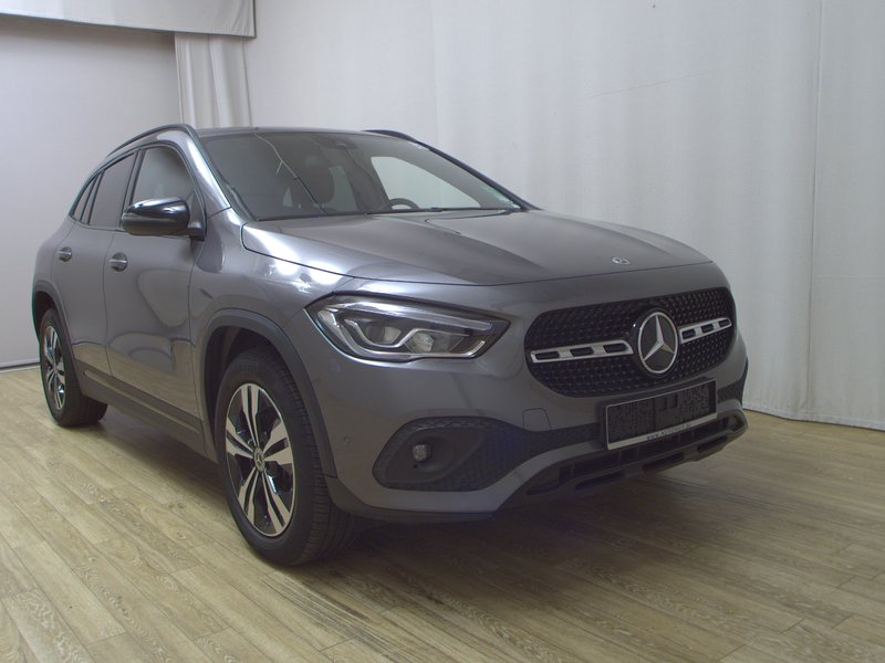 Mercedes-Benz GLA 200 d automatik Progressive • LED • digitalni instrumenti — 3