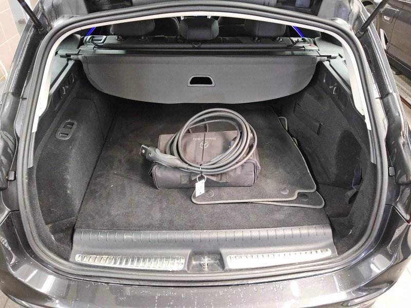 Mercedes-Benz C 300 e automatik Avantgarde • ACC • Full LED — 12