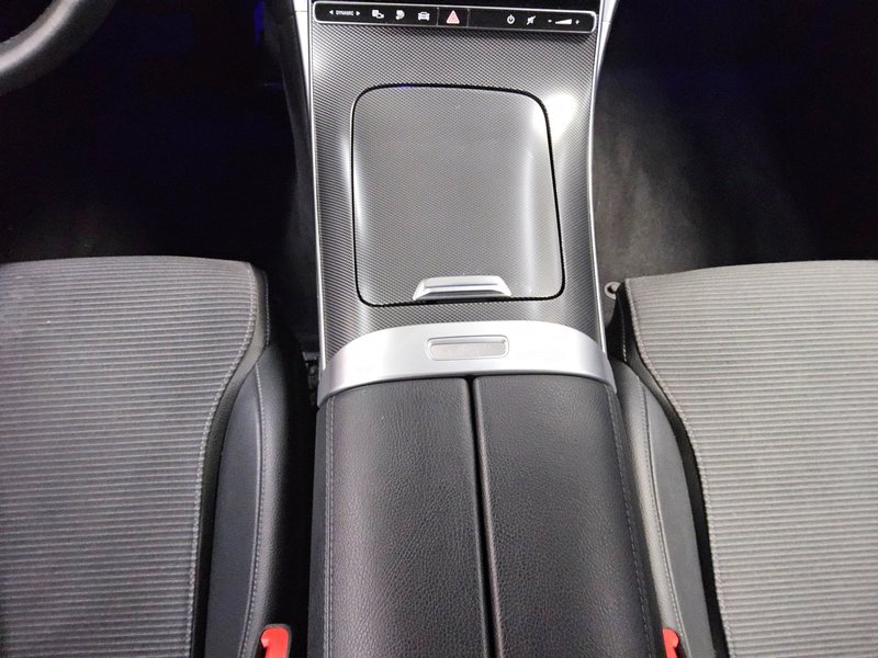 Mercedes-Benz C 300 e automatik Avantgarde • ACC • Full LED — 6