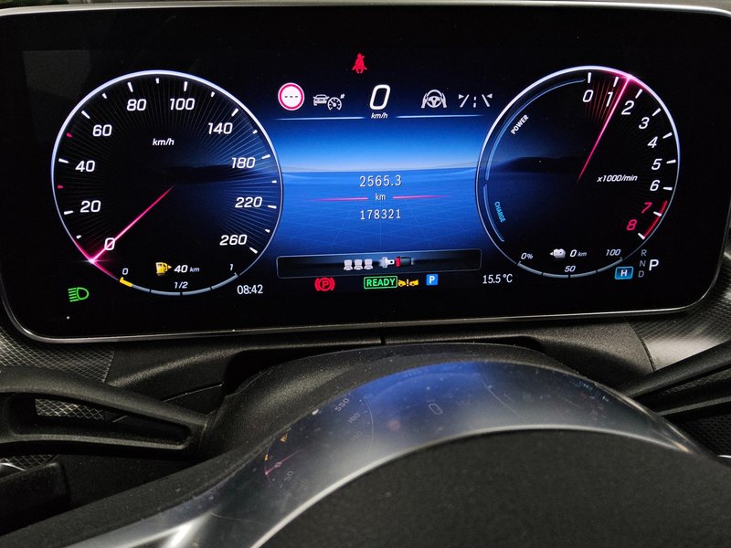 Mercedes-Benz C 300 e automatik Avantgarde • ACC • Full LED — 8