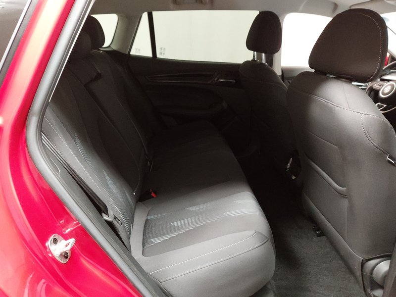MG MG5 • Full LED • kamera — 12