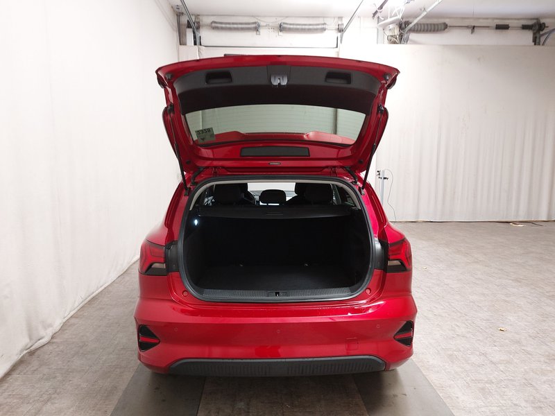 MG MG5 • Full LED • kamera — 17