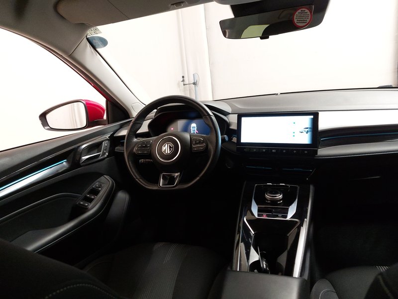 MG MG5 • Full LED • kamera — 18