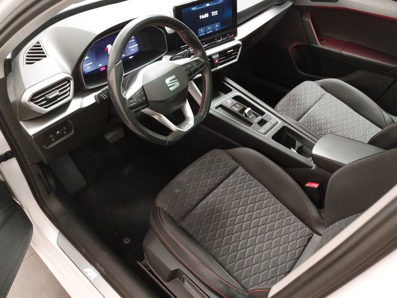SEAT Leon Sportstourer 2.0 TDI automatik FR-Line • LED • panorama — 6
