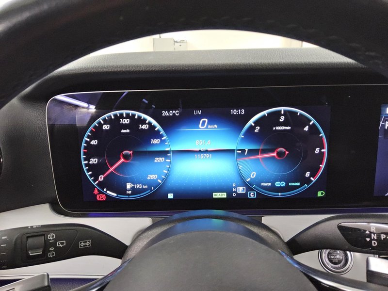 Mercedes-Benz E 220 d karavan automatik Avantgarde • panorama • LED — 8
