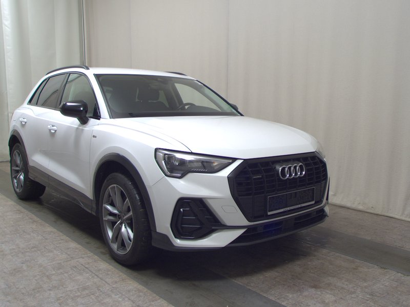 Audi Q3 40 TDI automatik quattro S line • Full LED • električna peta vrata — 3