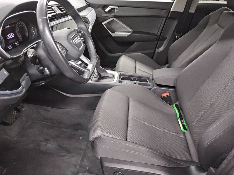 Audi Q3 40 TDI automatik quattro S line • Full LED • električna peta vrata — 9