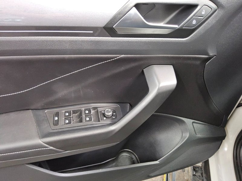 Volkswagen T-Roc 1.0 TSI Style • ACC • Full LED — 10