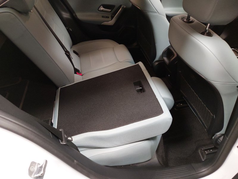 Mercedes-Benz A 220 d automatik Progressive • panorama — 11