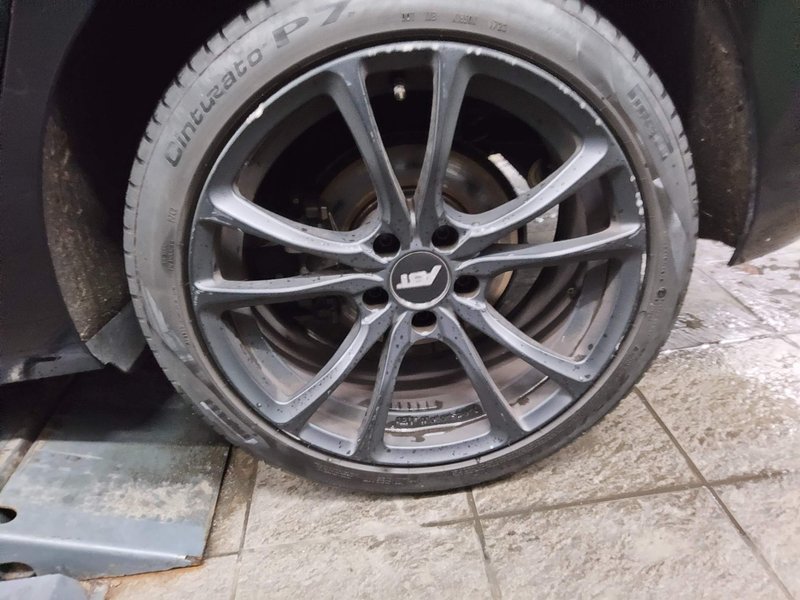 Volkswagen Touran 2.0 TDI automatik Comfortline • Full LED • ACC — 11
