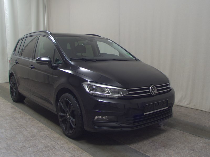 Volkswagen Touran 2.0 TDI automatik Comfortline • Full LED • ACC — 3