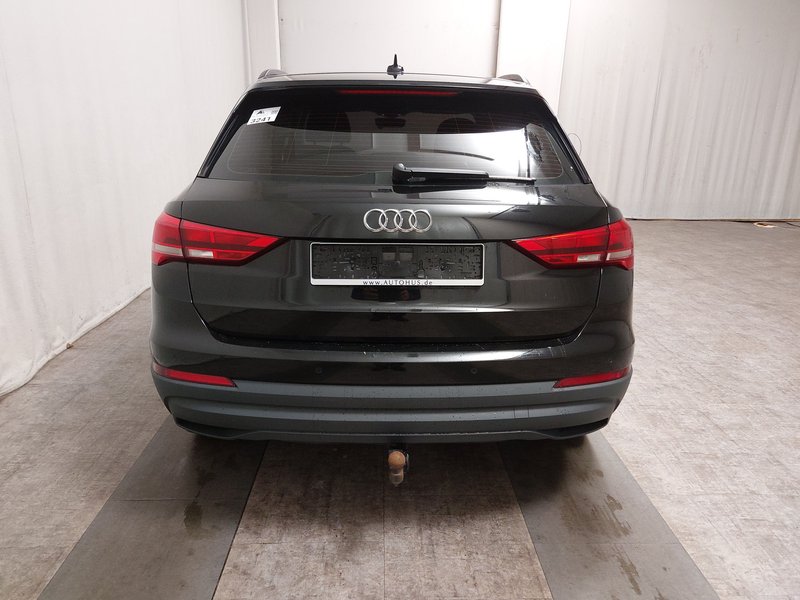 Audi Q3 35 TDI automatik • ACC • AHK — 14
