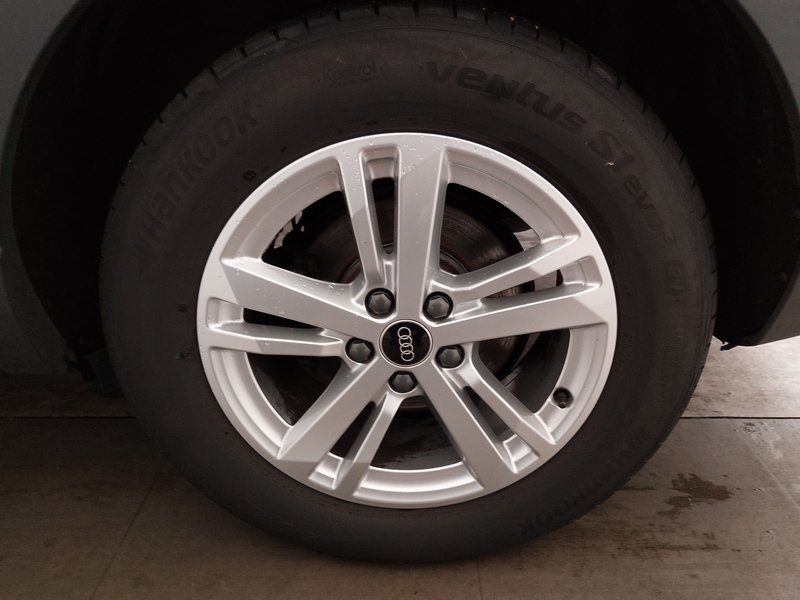 Audi Q3 35 TDI automatik • ACC • AHK — 8