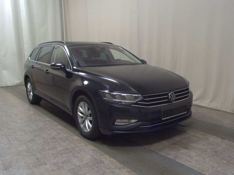 Volkswagen Passat Variant 2.0 TDI automatik Business • ACC • LED — 3