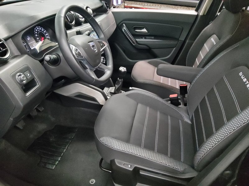 Dacia Duster 1.0 TCe Prestige • AHK • 360° kamera — 8
