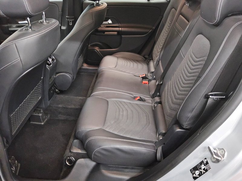 Mercedes-Benz GLB 200 d automatik Style • digitalni instrumenti — 13