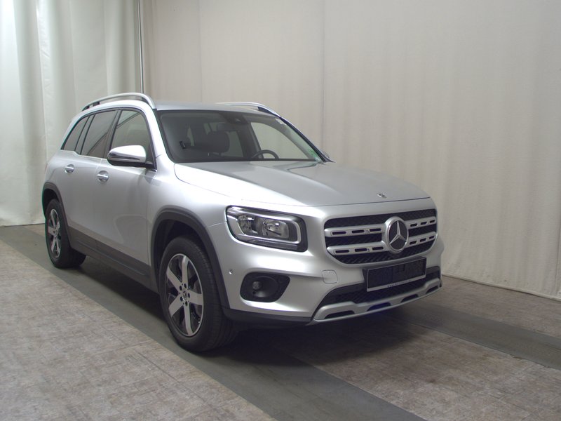 Mercedes-Benz GLB 200 d automatik Style • digitalni instrumenti — 3