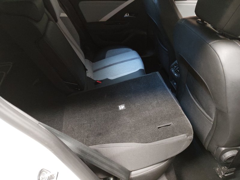 Opel Astra Sports Tourer 1.5 D Business Elegance • AHK • Full LED — 11