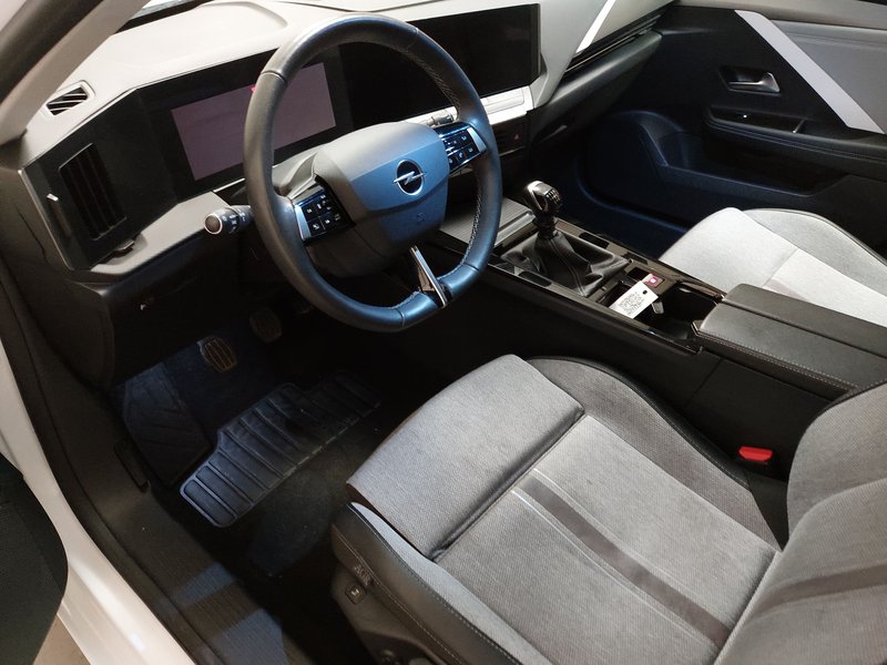 Opel Astra Sports Tourer 1.5 D Business Elegance • AHK • Full LED — 6