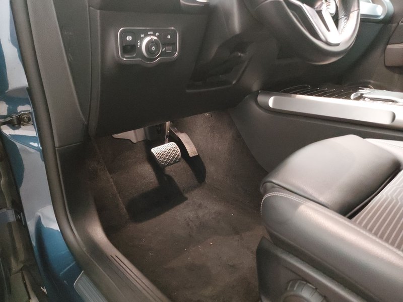 Mercedes-Benz GLB 200 d 4MATIC automatik Progressive • adaptivni ovjes — 7