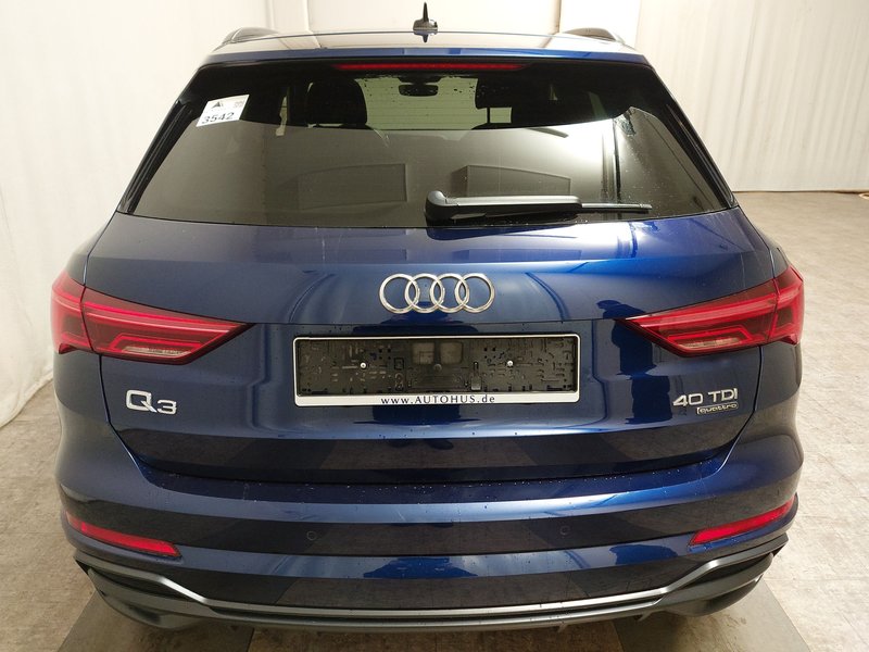 Audi Q3 40 TDI automatik S line • 4x4 • AHK — 14