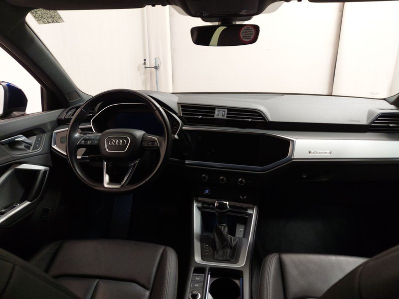 Audi Q3 40 TDI automatik S line • 4x4 • AHK — 20