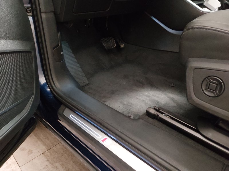 Audi Q3 40 TDI automatik S line • 4x4 • AHK — 7