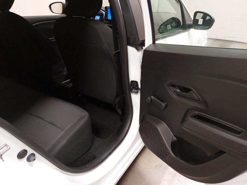 Dacia Sandero 1.0 • LED — 11