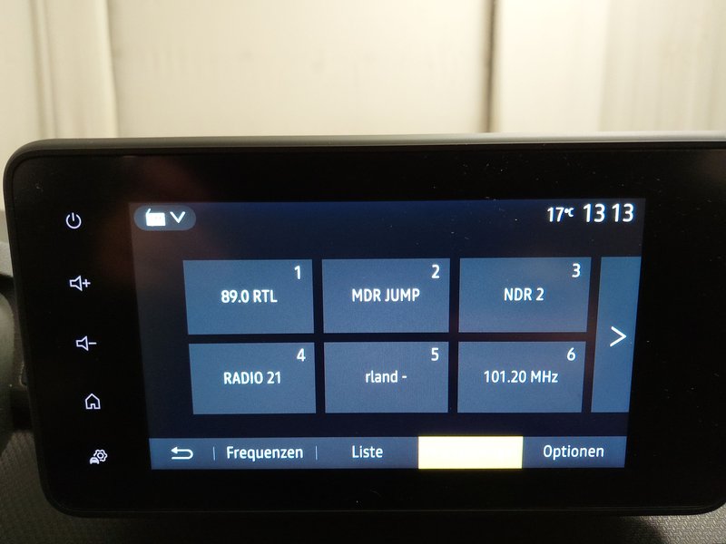 Dacia Sandero 1.0 • LED — 18