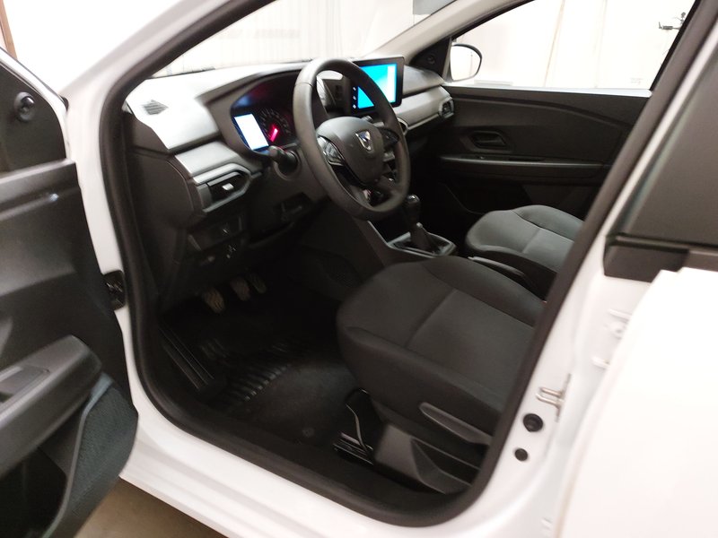 Dacia Sandero 1.0 • LED — 6