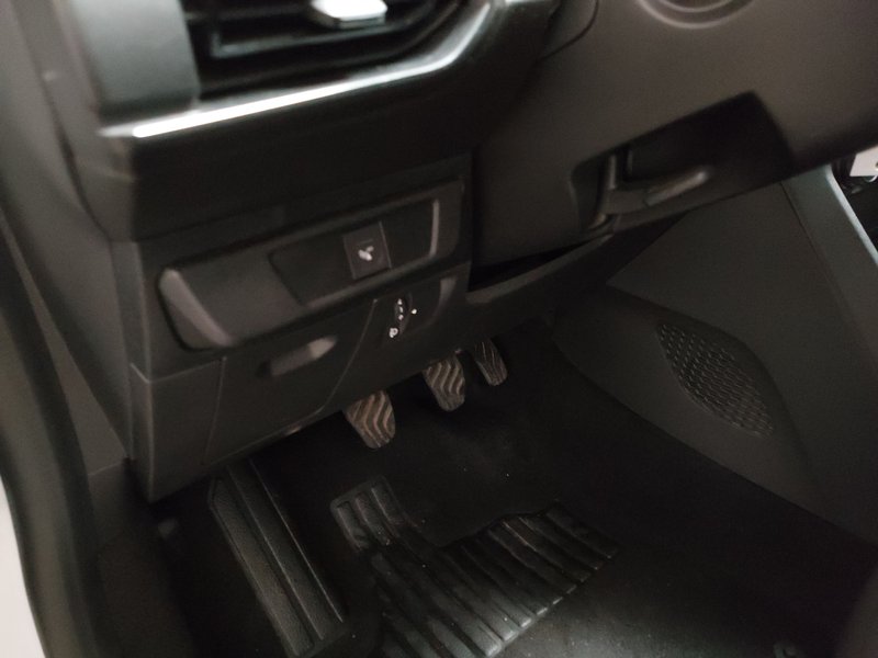 Dacia Sandero 1.0 • LED — 7