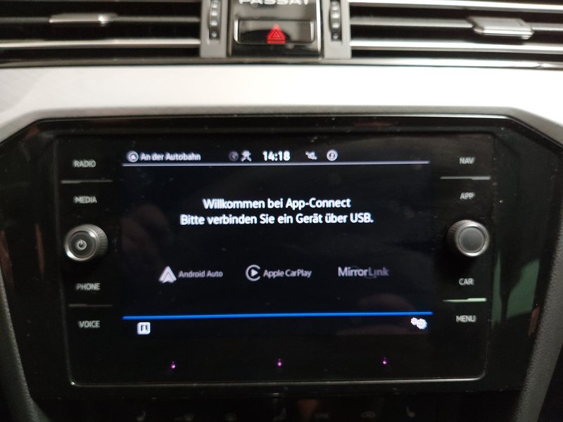 Volkswagen Passat Variant GTE 1.4 TSI automatik • grijana sjedala • kamera — 18