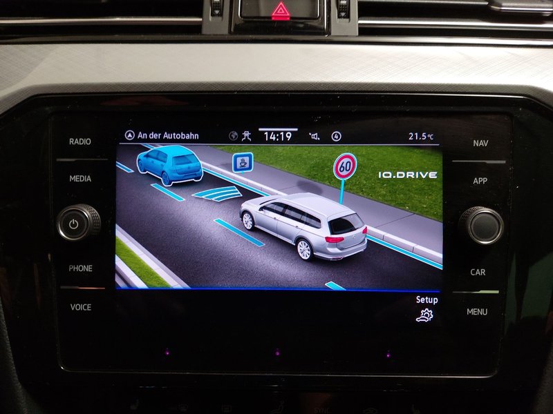 Volkswagen Passat Variant GTE 1.4 TSI automatik • grijana sjedala • kamera — 20