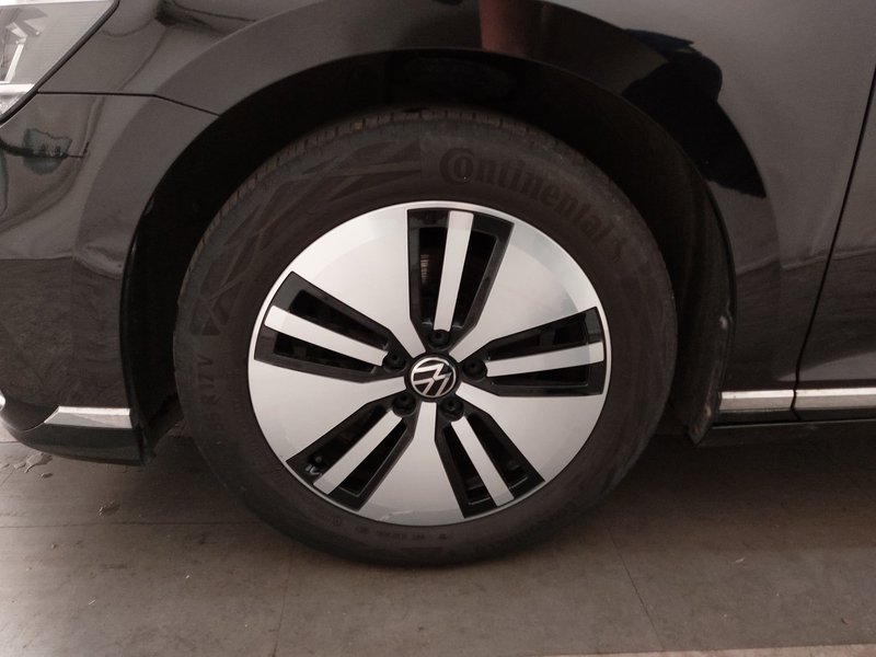 Volkswagen Passat Variant GTE 1.4 TSI automatik • grijana sjedala • kamera — 8