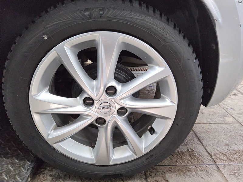 Opel Corsa 1.2 Elegance • LED • digitalni instrumenti — 11