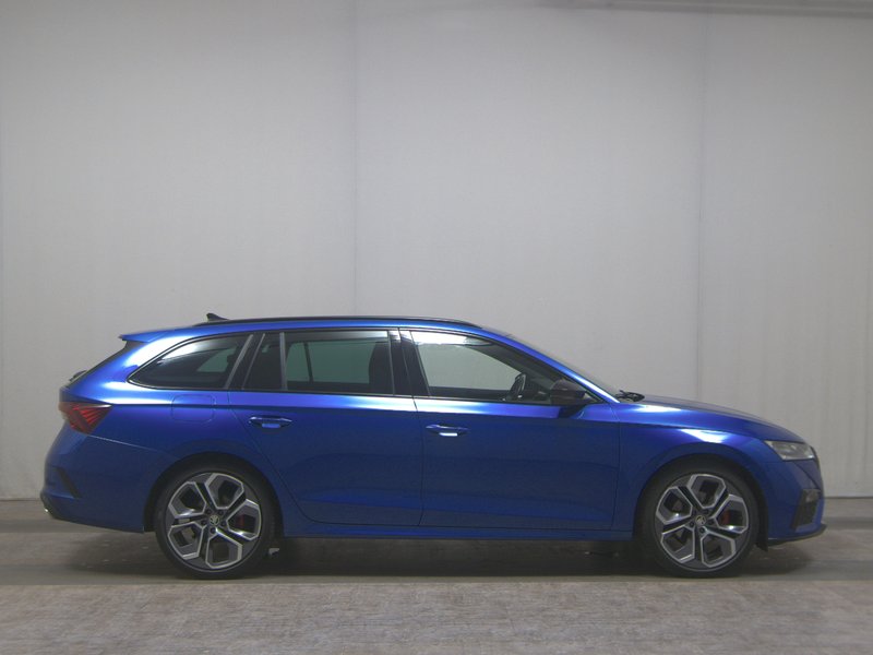 Škoda Octavia Kombi 2.0 TDI 4x4 automatik RS • AHK • električna peta vrata