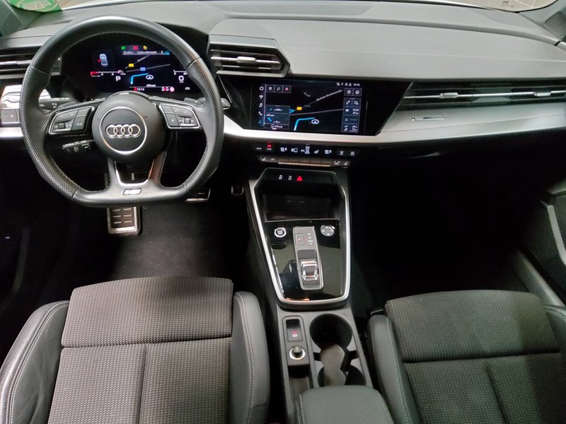 Audi A3 35 TDI automatik S line • ACC • Full LED — 5