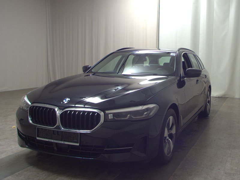 BMW 520d Touring automatik • ACC • AHK — 2