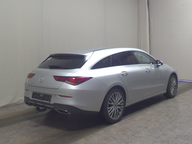 Mercedes-Benz CLA 220 d Shooting Brake automatik Progressive • LED • koža — 4