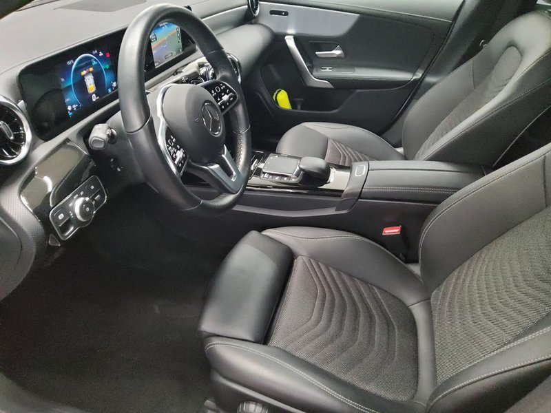 Mercedes-Benz CLA 220 d Shooting Brake automatik Progressive • LED • koža — 9
